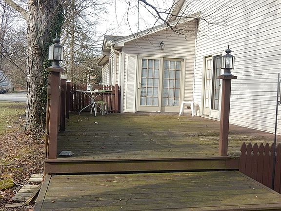 Nice Size / Private Deck 
