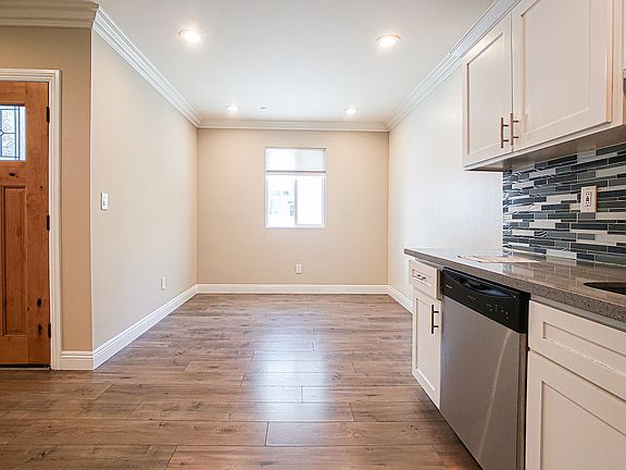 2nd image of 965 N Wilton Pl #965