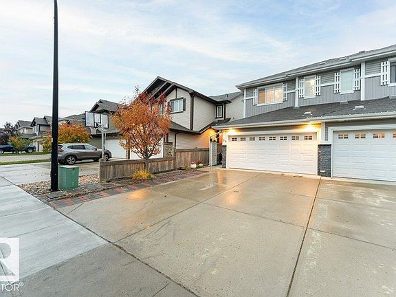 4th image of 99 Springwood Way