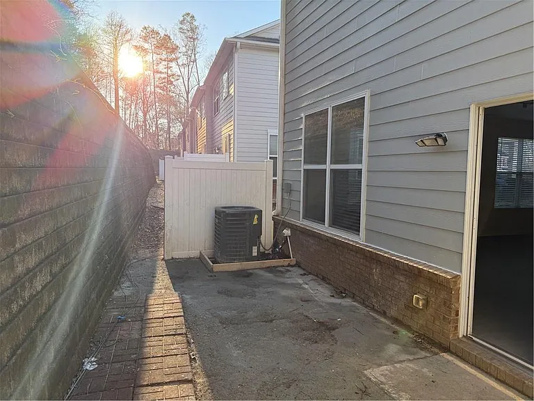 3317 Fernview Dr — Photo 18