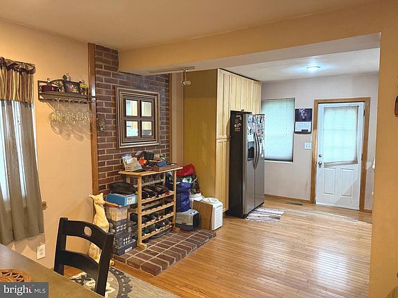 5th image of 35 James Rd