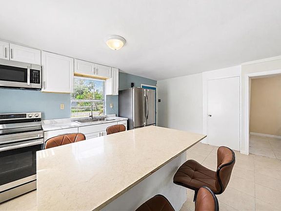 5th image of 516 29TH STREET E