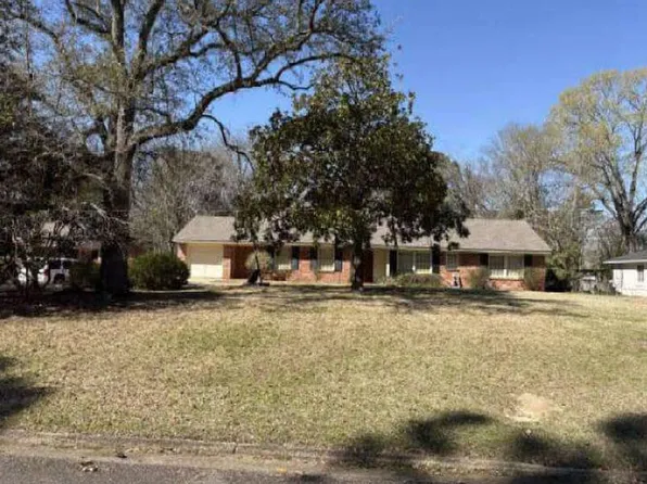 2660 Fairmont Rd, Montgomery, AL 36111