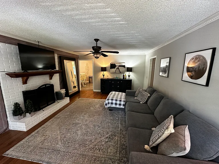 Conrad Cir — Photo 3