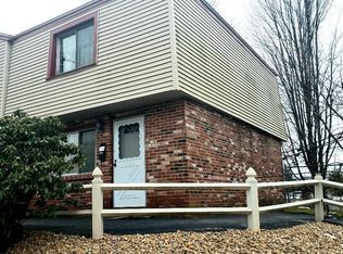 688 Beacon St, Lowell, MA 01850