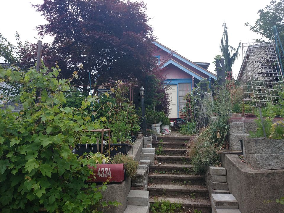 2nd image of 4344 32nd Ave W