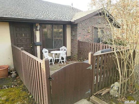 2nd image of 290 Sagamore Hills Dr
