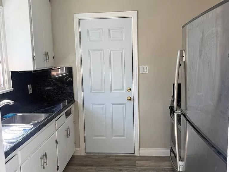 522 N Ditmar St — Photo 11