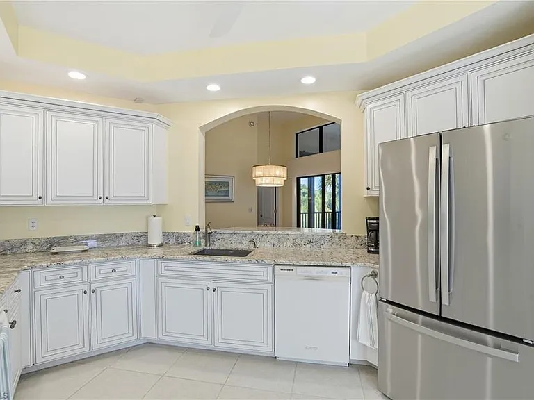 7048 Pelican Bay Blvd #C-302 — Photo 13