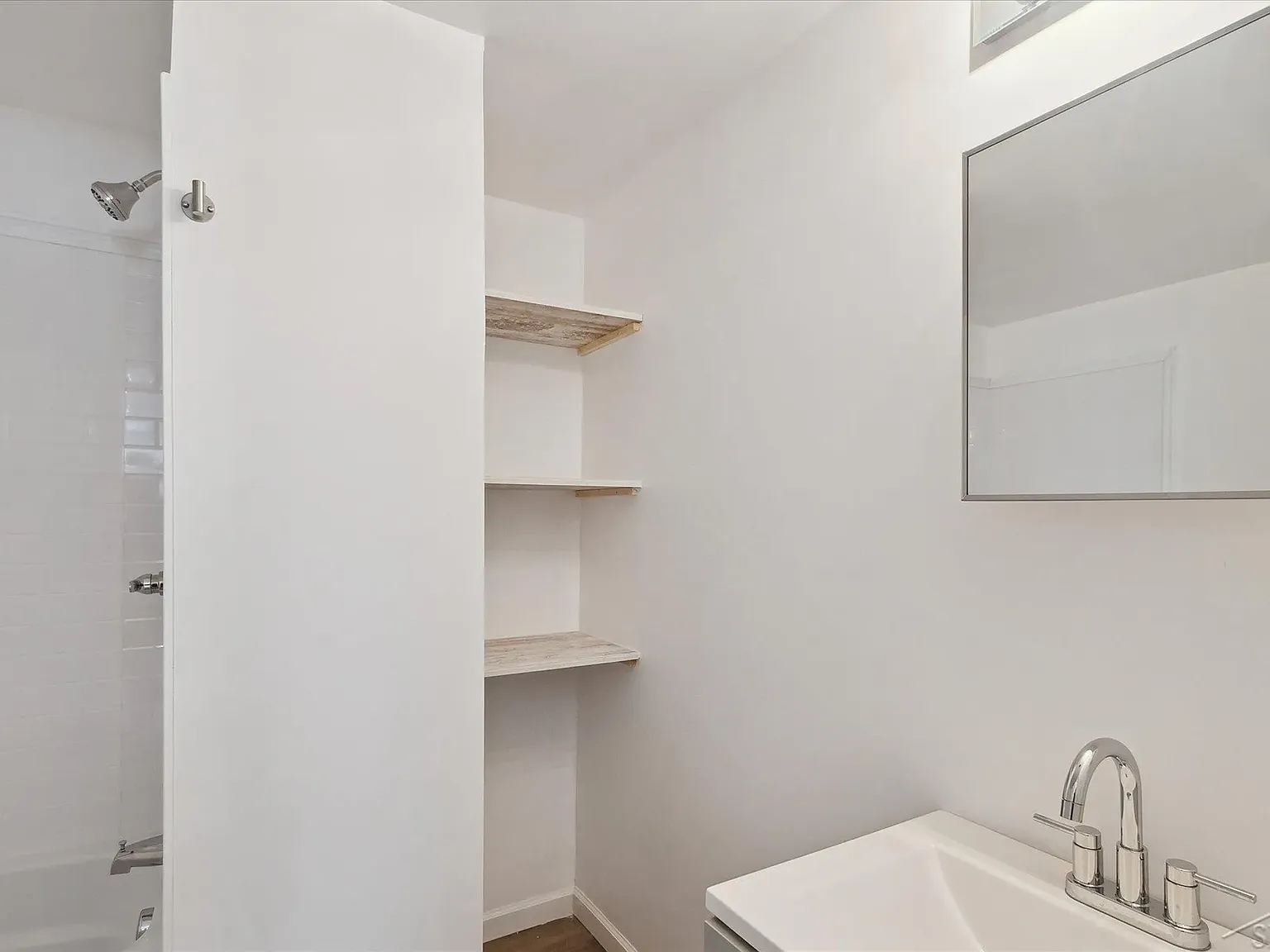 356 Shattuck Rd — Photo 3