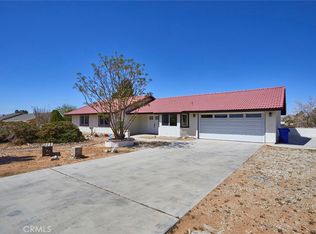 16384 Ocotilla Rd, Apple Valley, CA 92307
