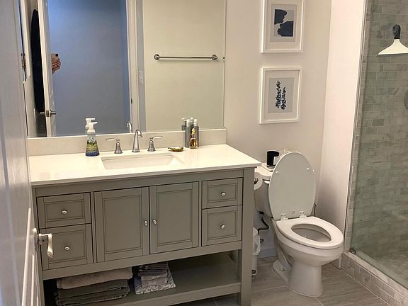 Fully renovated bathroom