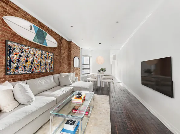 517 East 87th Street 4W image 1 of 6