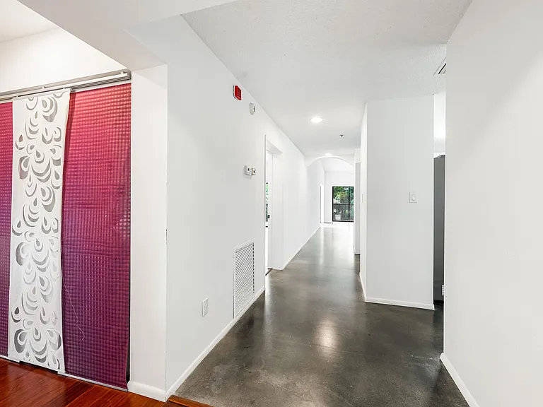 800 Hudson Ave #303 — Photo 5