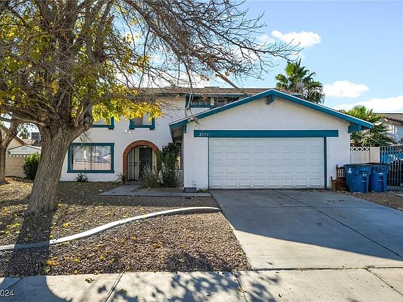 3rd image of 2571 Pacific Ave