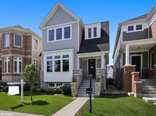 6080 N Sauganash Ave, Chicago, IL 60646