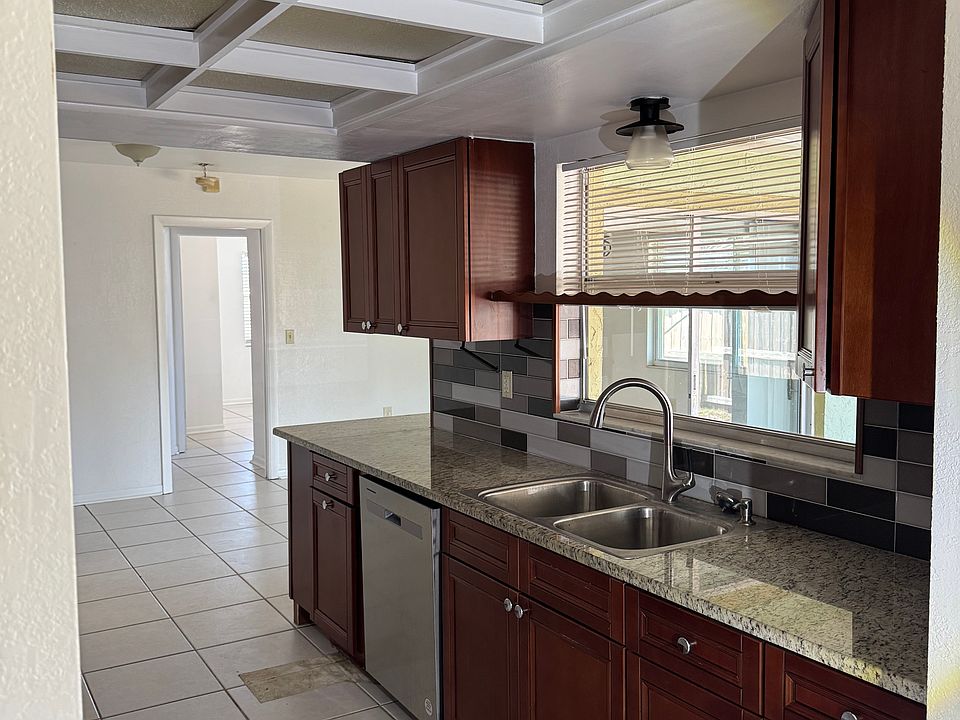 1st image of 2991 Leisure Ct