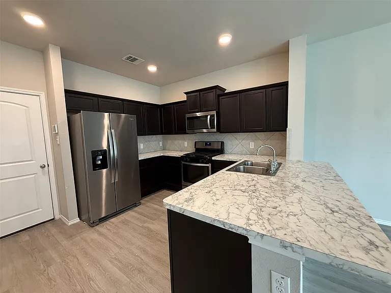 15850 Perthshire Creek Dr — Photo 10