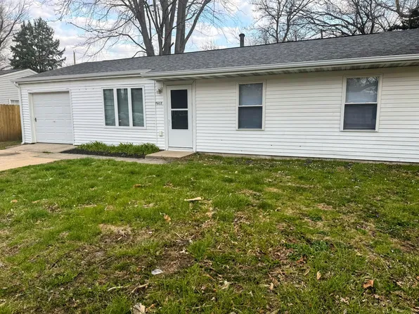 2612 W Kirby Ave, Champaign, IL 61821