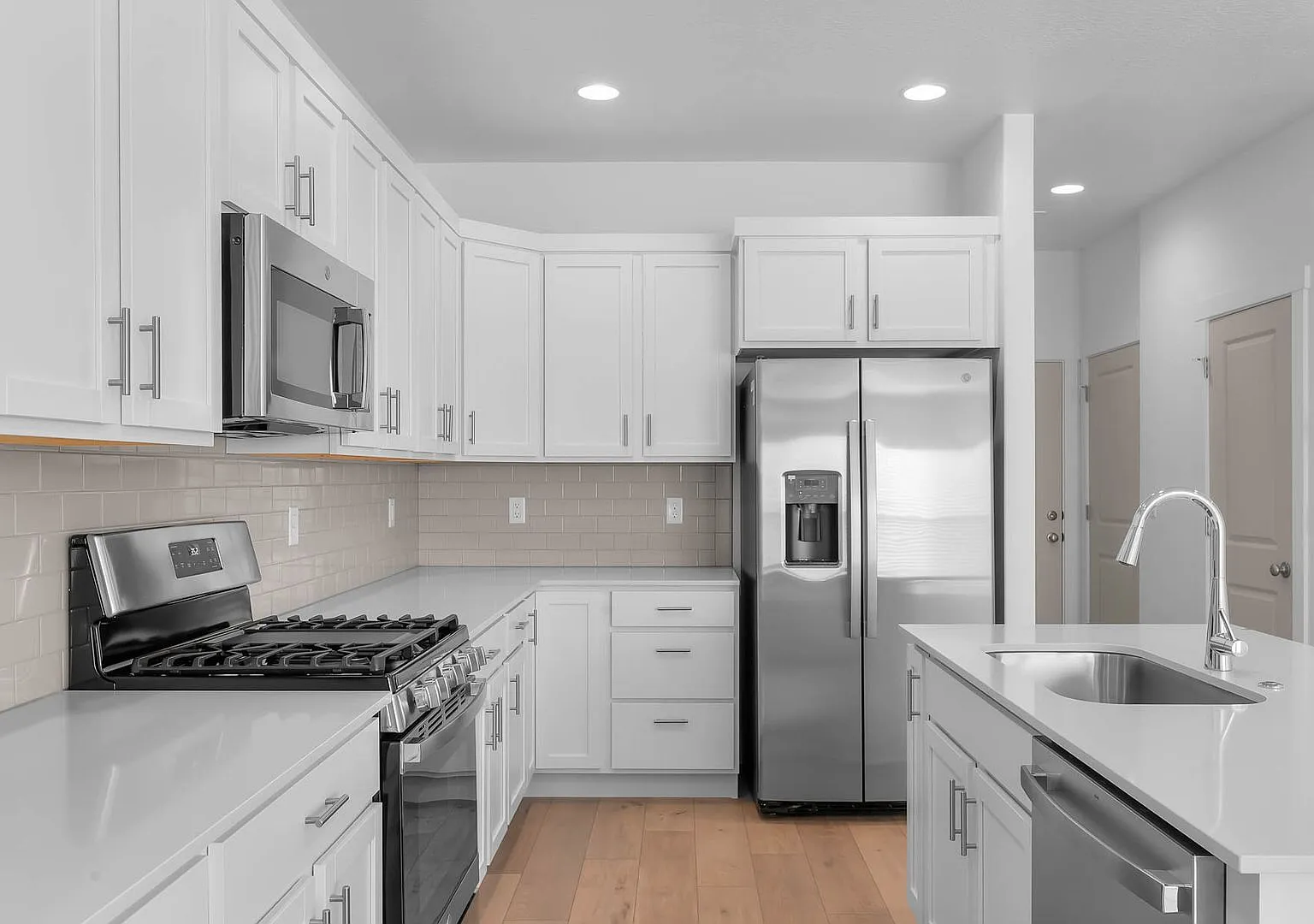 Move-In Now For $5,000 Off: Brand New 4-Bed, 2.5-Bath Townhome — Photo 2