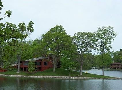 1st image of 323 Elm Ln