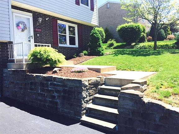 2nd image of 939 Rolling Meadows Dr