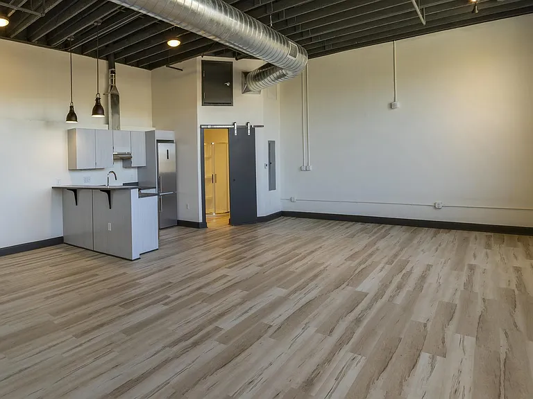 210 East St #212 — Photo 2