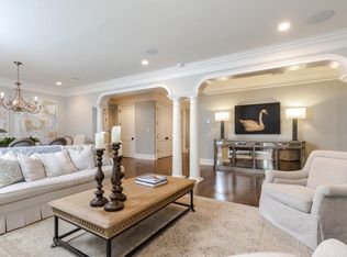 2960 Pharr Court South NW #NW-2-2, Atlanta, GA 30305