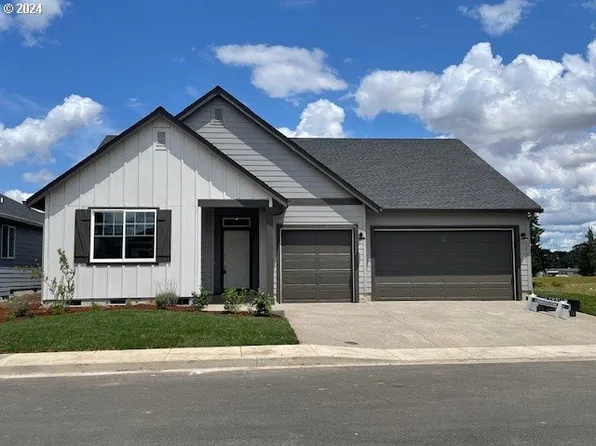 2400 W 15th #199, Junction City, OR 97448