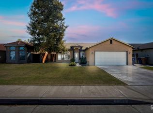 8505 Rollingbay Dr, Bakersfield, CA 93312