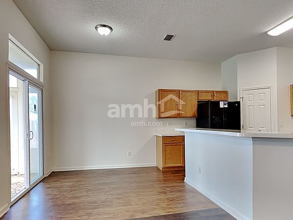 5th image of 4406 Hanging Moss Dr