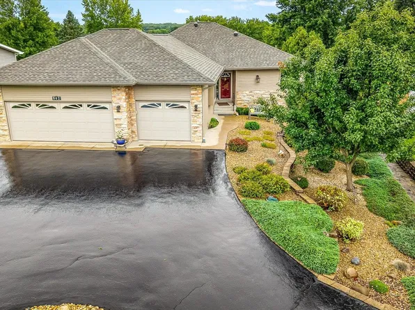 942 Lake Summerset Rd, Davis, IL 61019