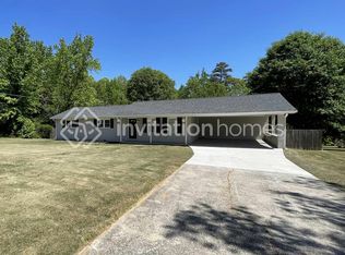 3899 Summit Dr, Douglasville, GA 30135