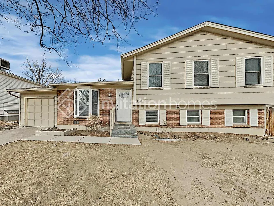 15561 E Pacific Pl