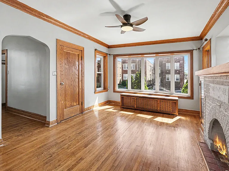 1542 S 60th Ct — Photo 5