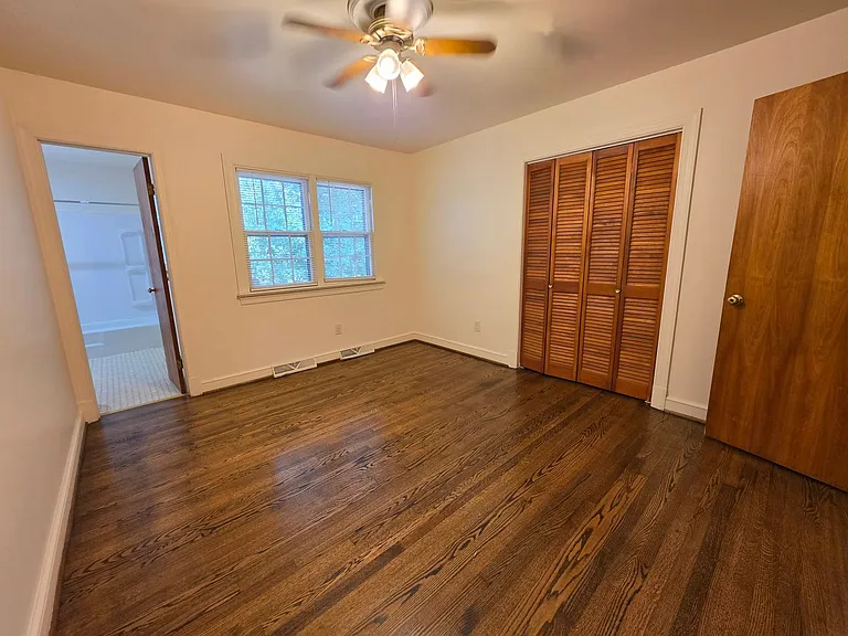 318 Jasper Ln — Photo 7