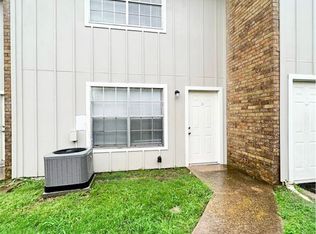 1910 Barak Ln APT 18, Bryan, TX 77802