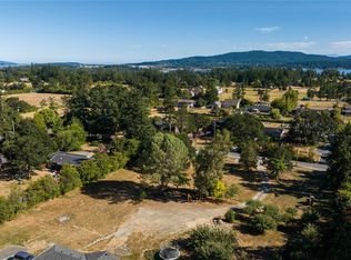 816 Birch Rd, North Saanich, BC