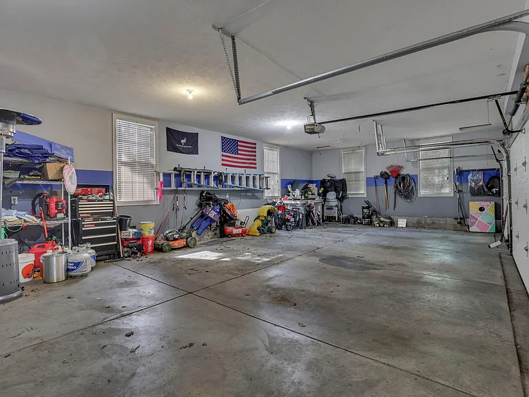 7097 Pleasant Colony Cir — Photo 86