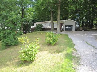 2121 Mickanin Rd, North Huntingdon, PA 15642