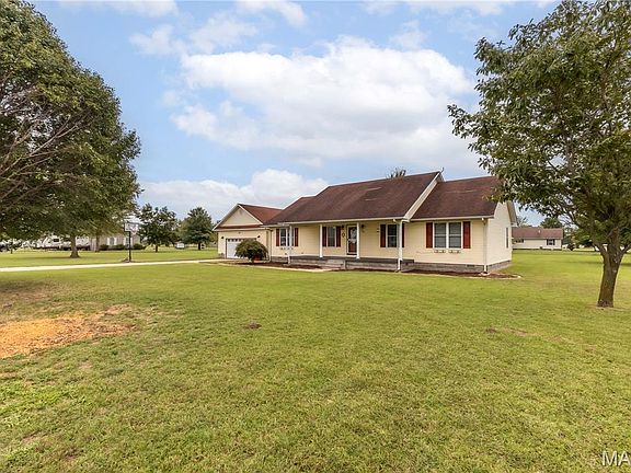 2nd image of 95 Luke Morgan Ln