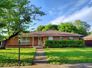 533 Donlee Rd, Lancaster, TX 75134