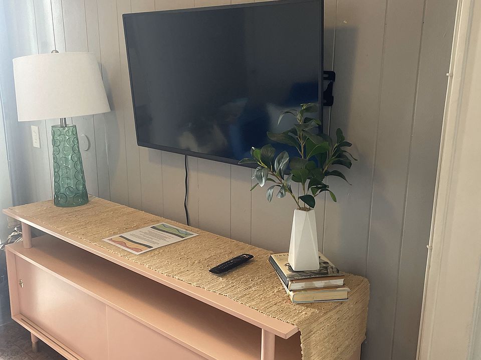 1st image of 400 Anastasia Blvd #4