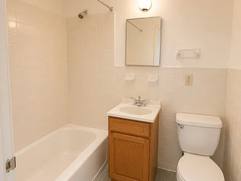 1230 Sheridan Ave #3E — Photo 4