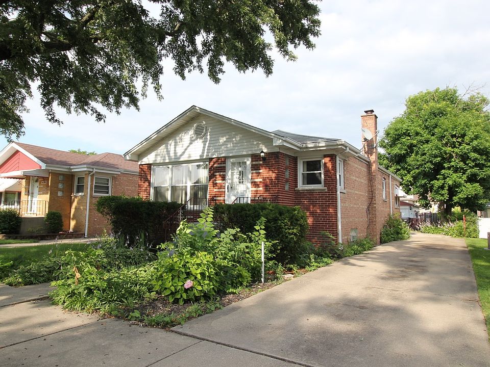 1st image of 11313 S Sawyer Ave
