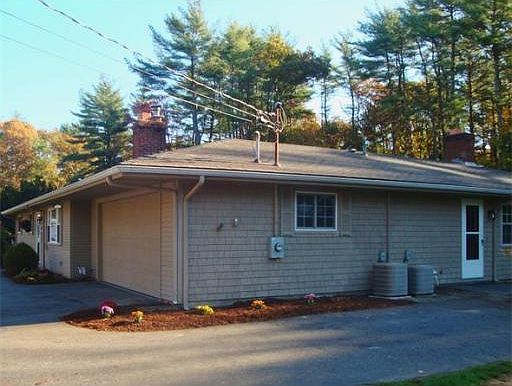 4th image of 48 Harcourt Ave