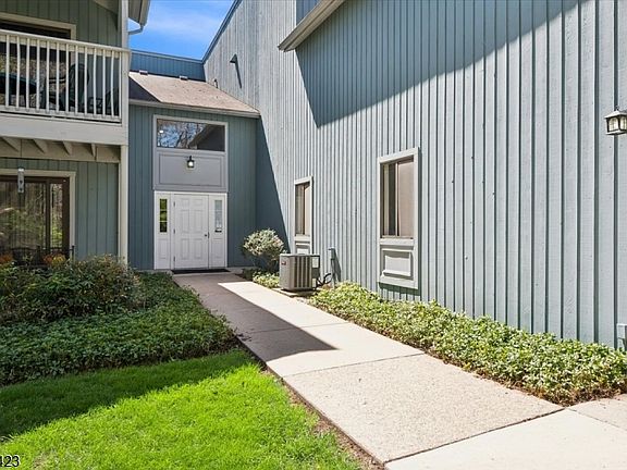2nd image of 73 Drake Ln #73