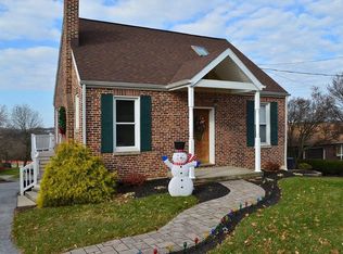 2950 Freysville Rd, Red Lion, PA 17356