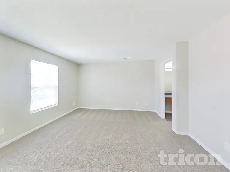 6245 Monteo Dr — Photo 6