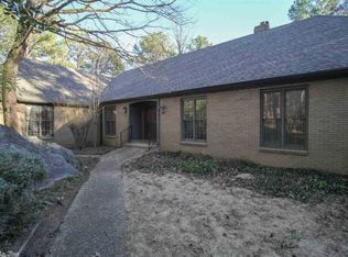 12521 Ridgehaven Rd, Little Rock, AR 72211